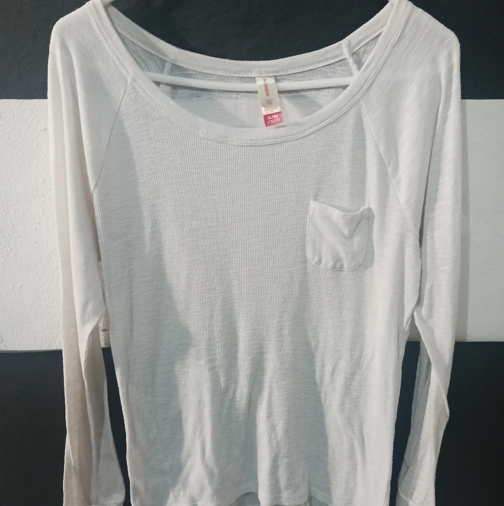 No Boundaries Women Pocket Basic Long Sleeve Shirt - Picture 2 of 8